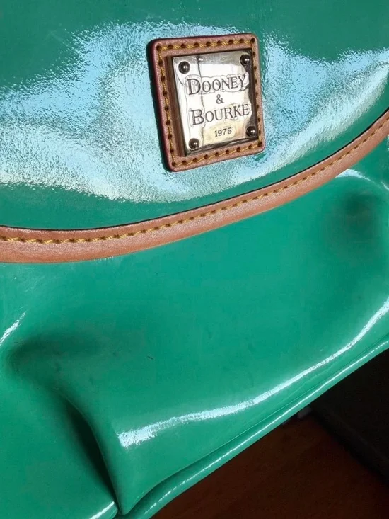 Dooney & Bourke Teal Patent Leather Shoulder Bag Tan Trim - Picture 3 of 6